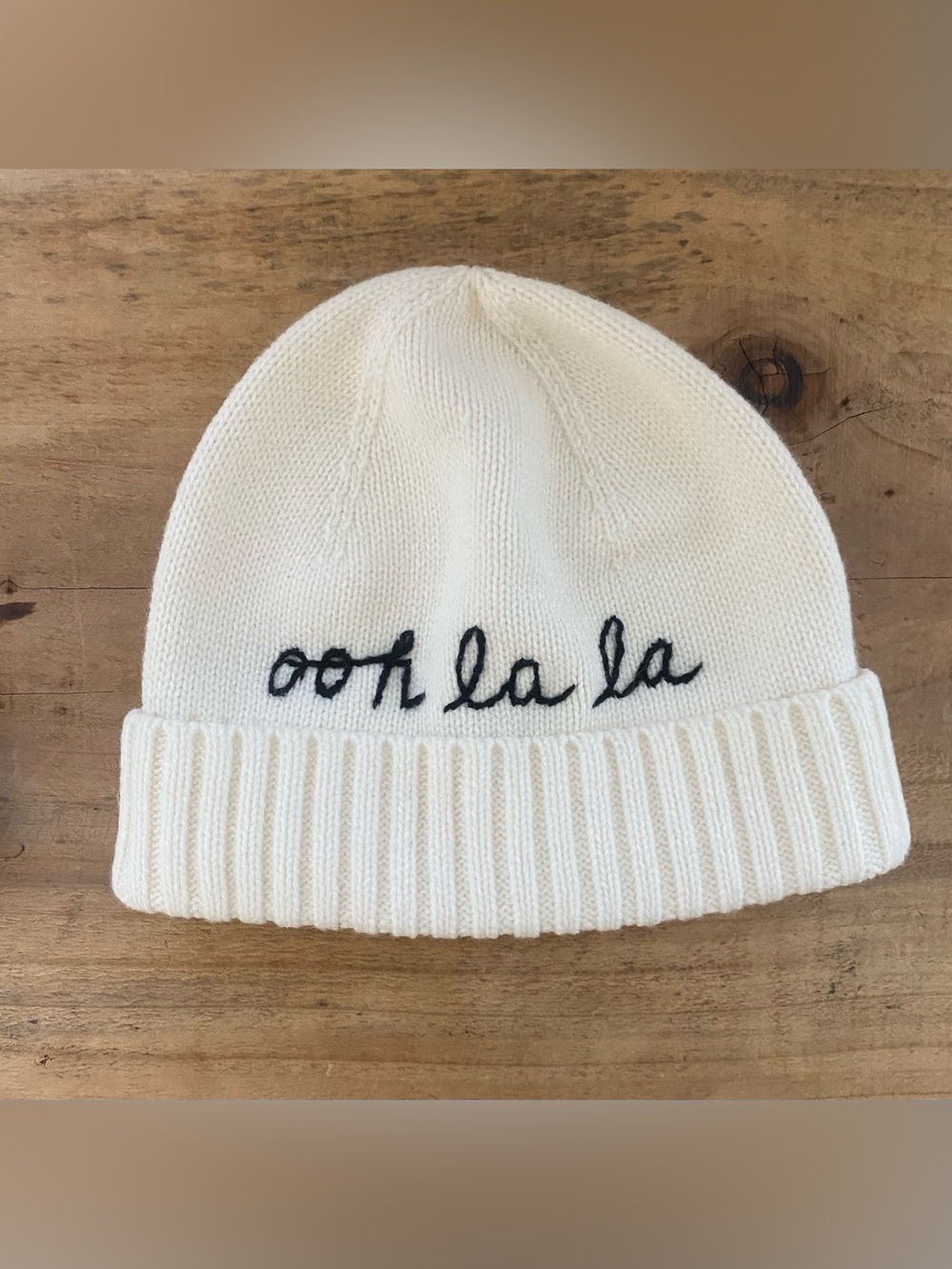 kate ♠️ Spade Cream Beanie with Black "ooh la la" Embroidery - Picture 2 of 11